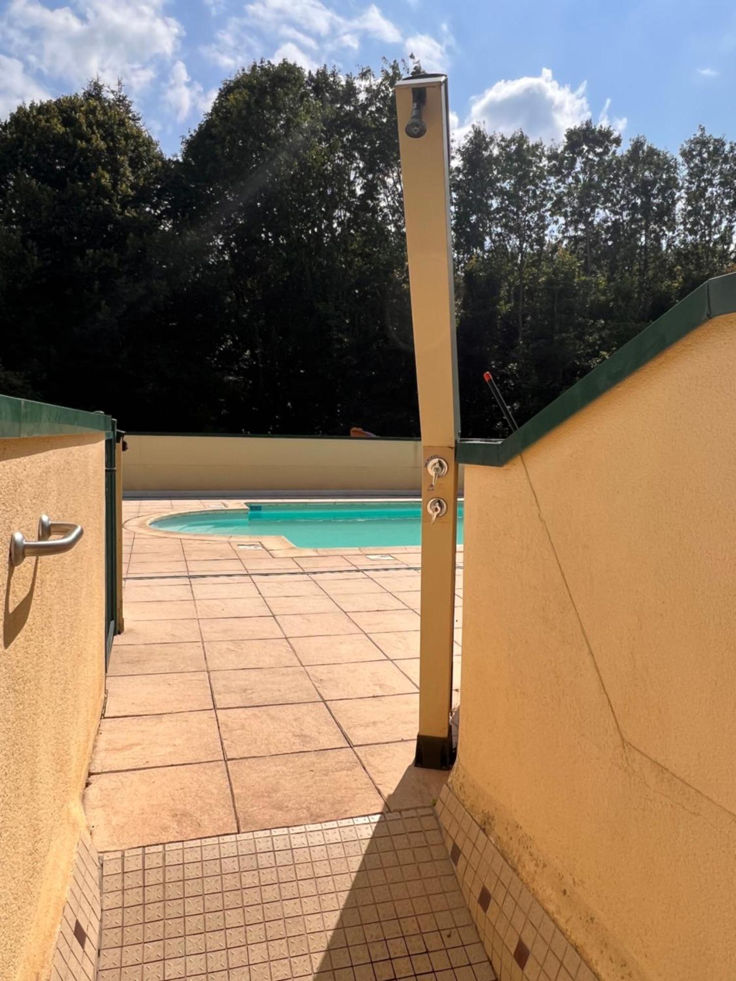 Logement insolite Bubble jungle Saint-Évarzec Eksteriør bilde